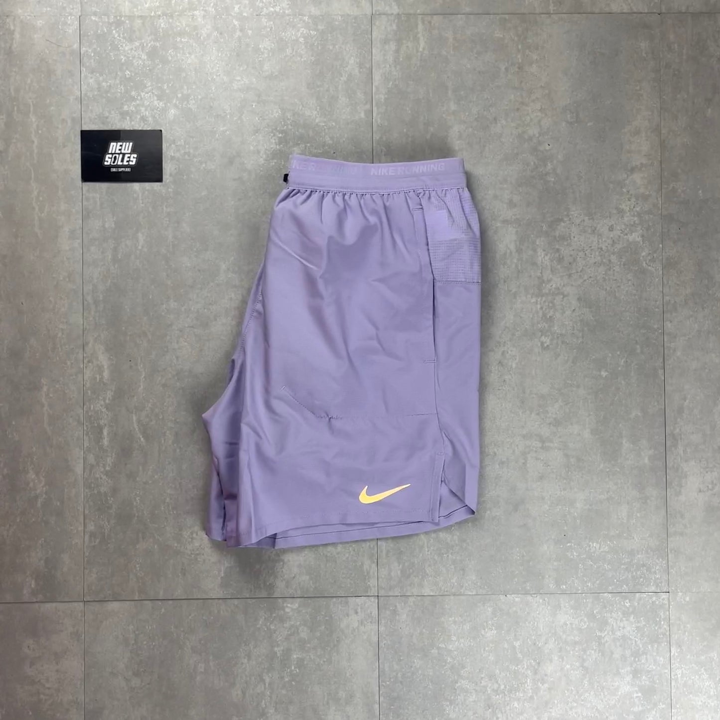 Nike Dri-Fit Stride 7" Shorts 'Hydrangeas'
