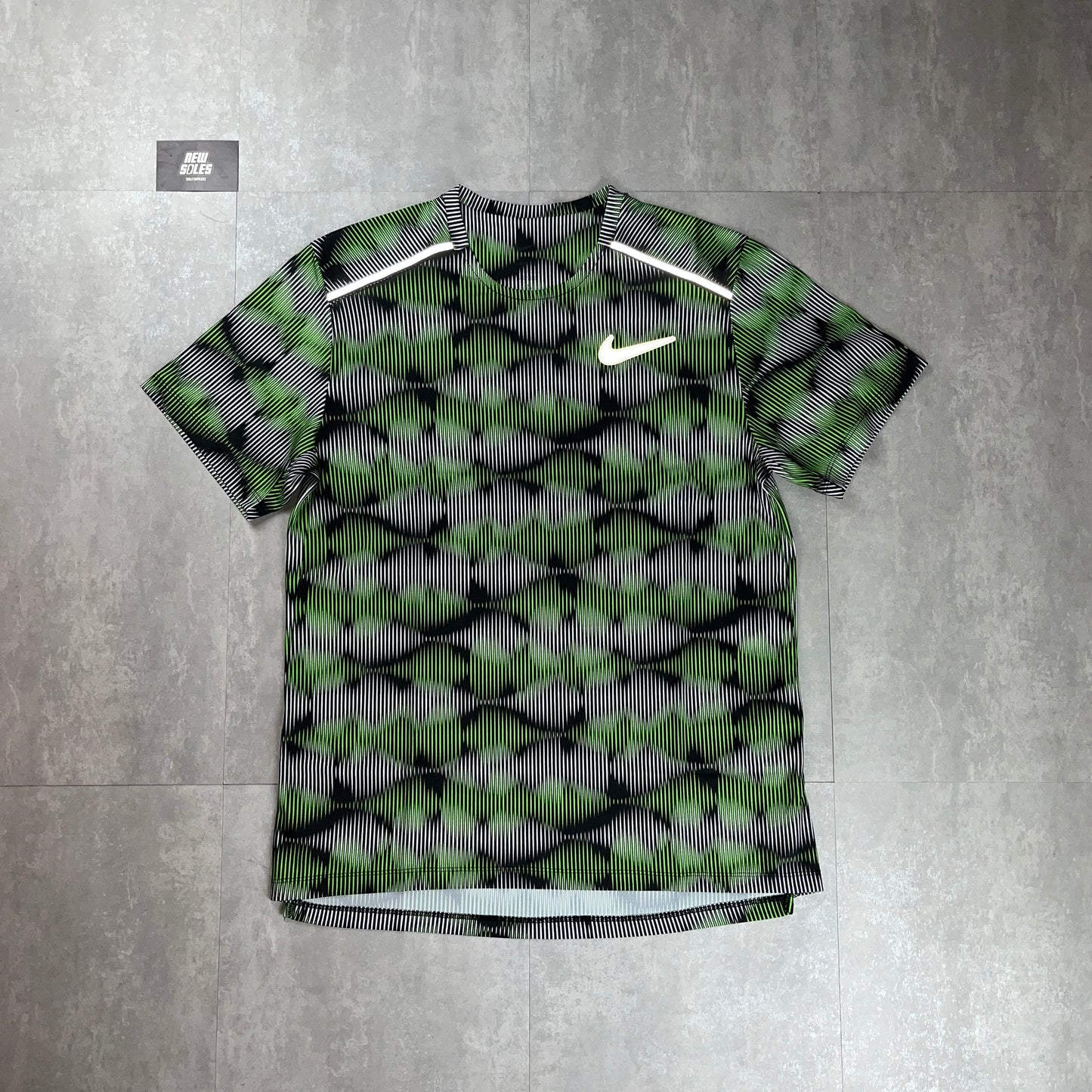Nike Miler T-Shirt ‘Green Strike’