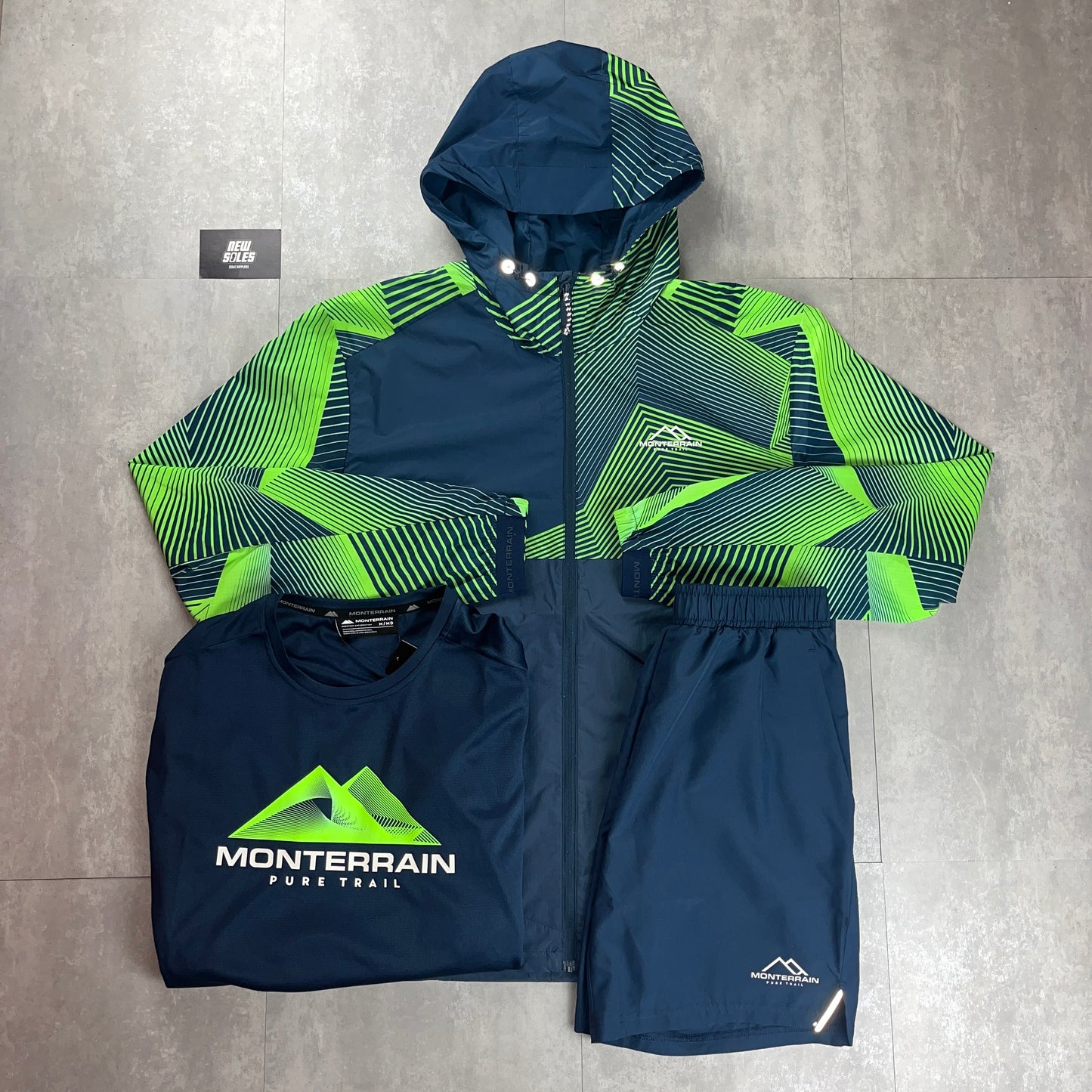 Monterrain Glow Windrunner ‘Navy/Lime’