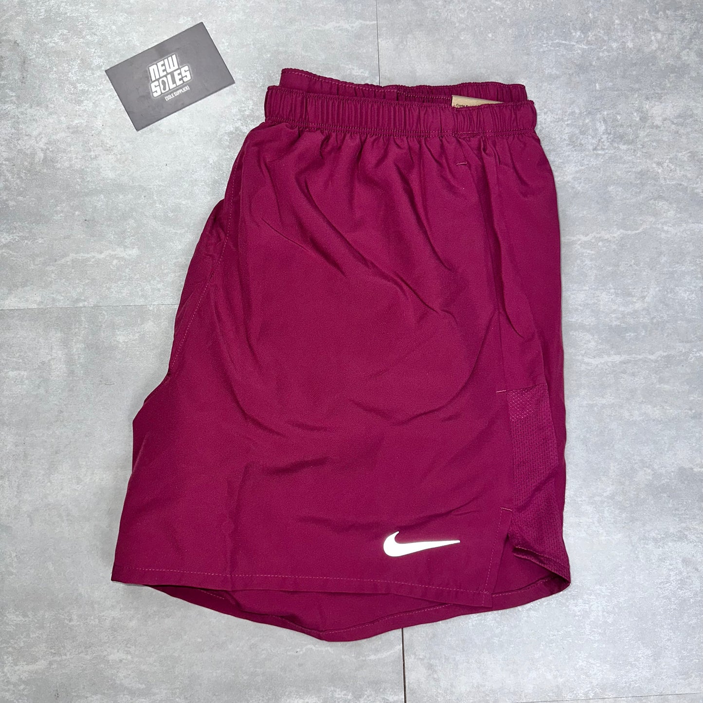 Nike Challenger 5" Shorts 'Rosewood'
