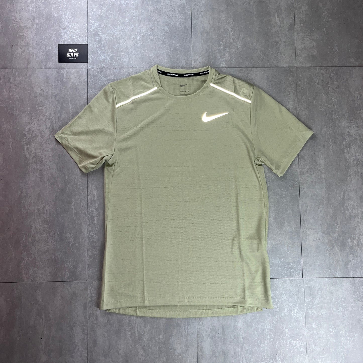 Nike Miler 1.0 T-Shirt ‘Olive Aura’