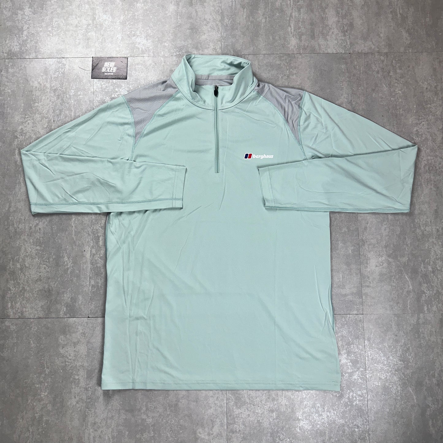 Berghaus Tech 1/4 Zip & Tech T-Shirt/Shorts Mint Green Bundle Set