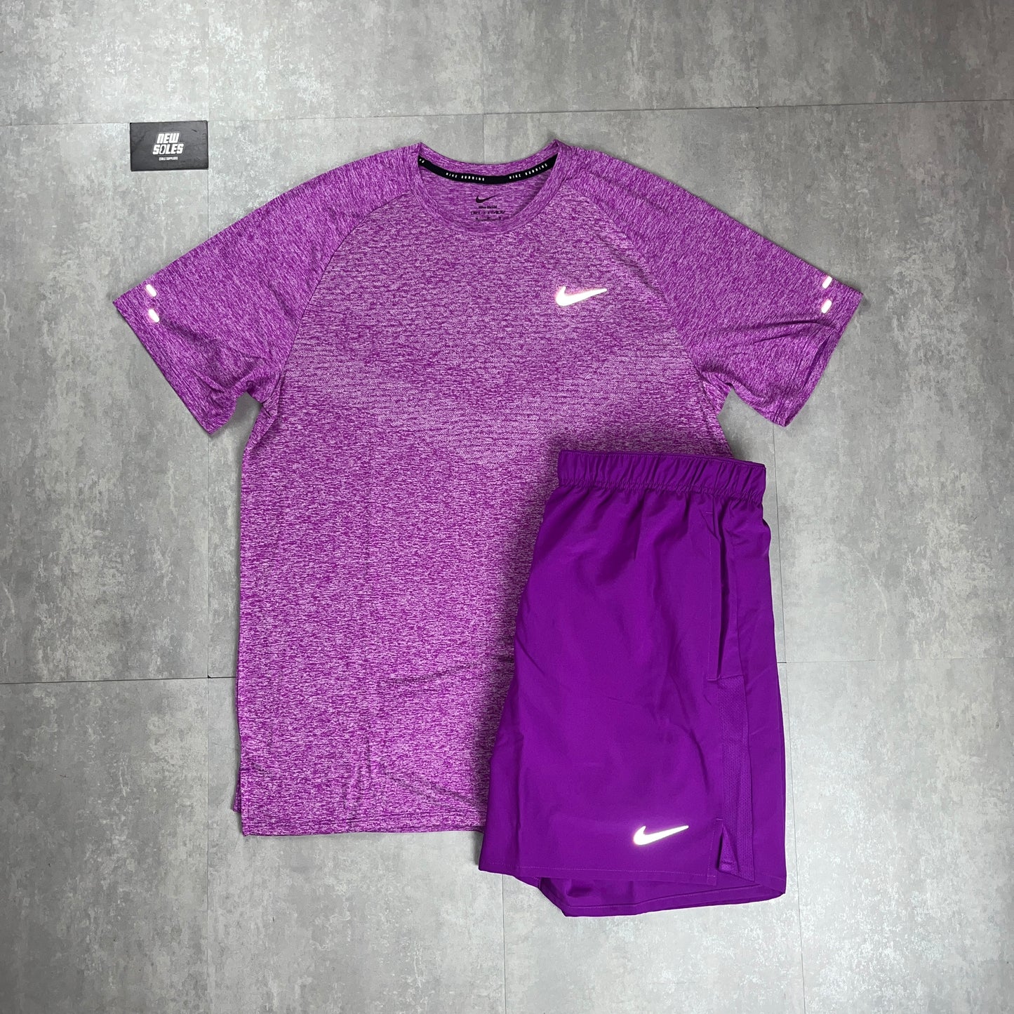 Nike Windrunner Jacket Vivid Purple & ADV T-Shirt/Challenger Short Vivid Purple Bundle Set
