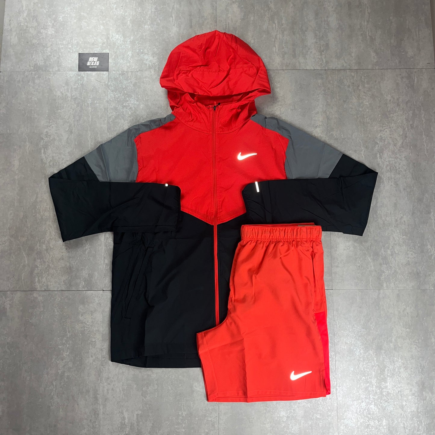 Nike Dri-Fit Challenger Shorts 7” ‘Bright Crimson'