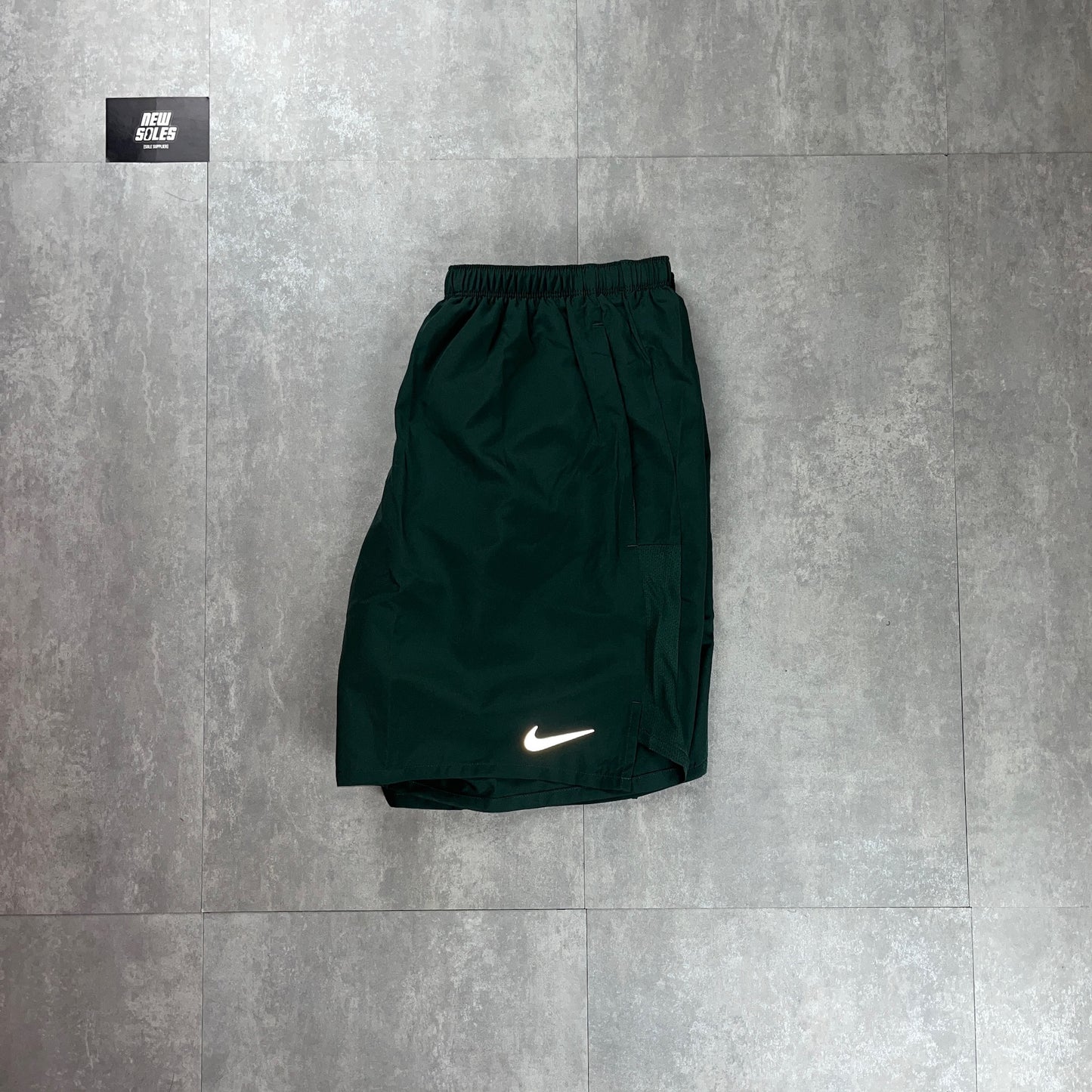 Nike Dri-Fit Challenger Shorts 7” ‘Vintage Green’