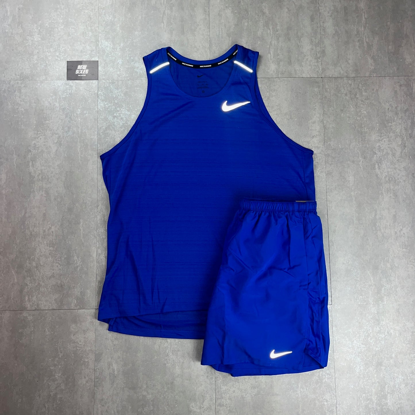 Nike Miler 1.0 Vest T-Shirt & Challenger Shorts Set Royal Blue