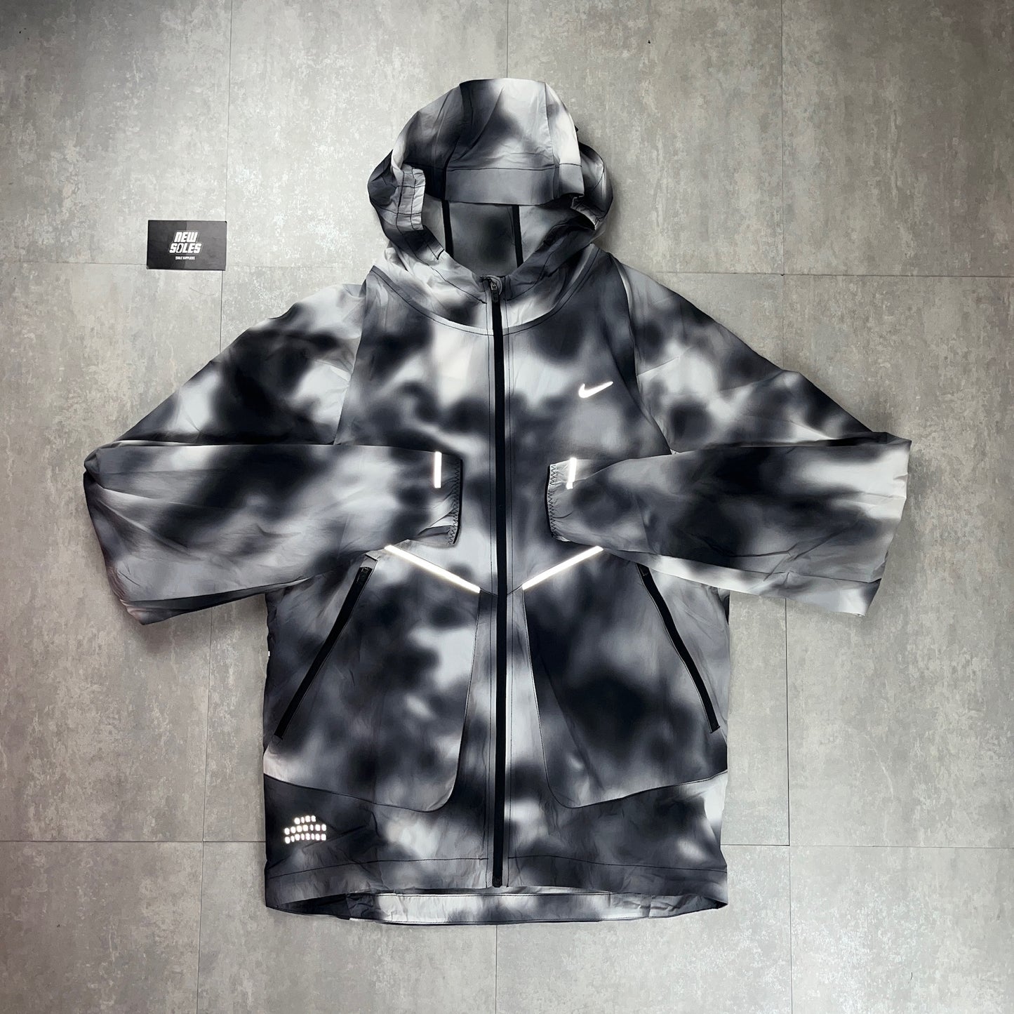 Nike Running Division Jacket ‘Grey/Black’
