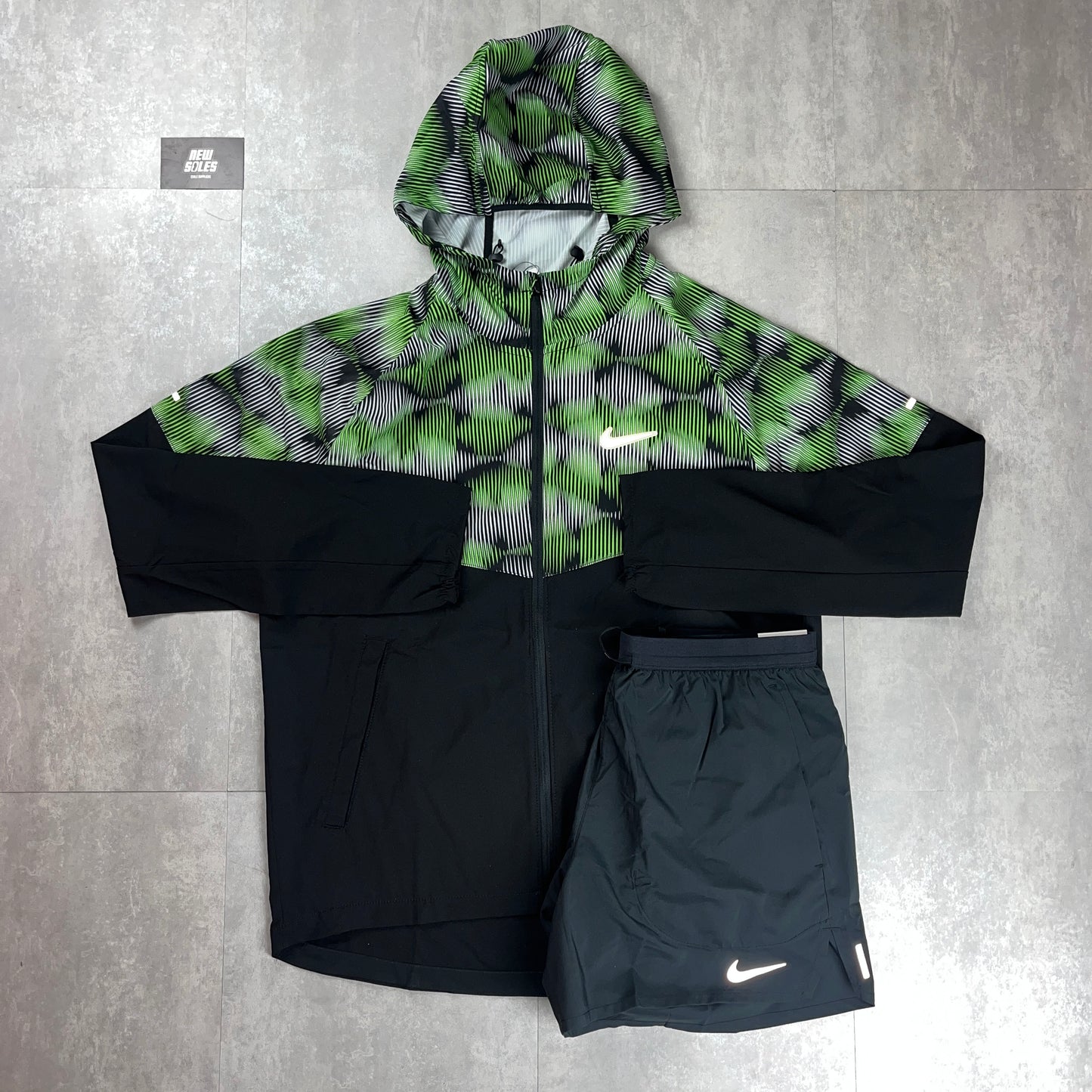 Nike Windrunner Jacket Green Strike & Black Flex Stride Shorts Set