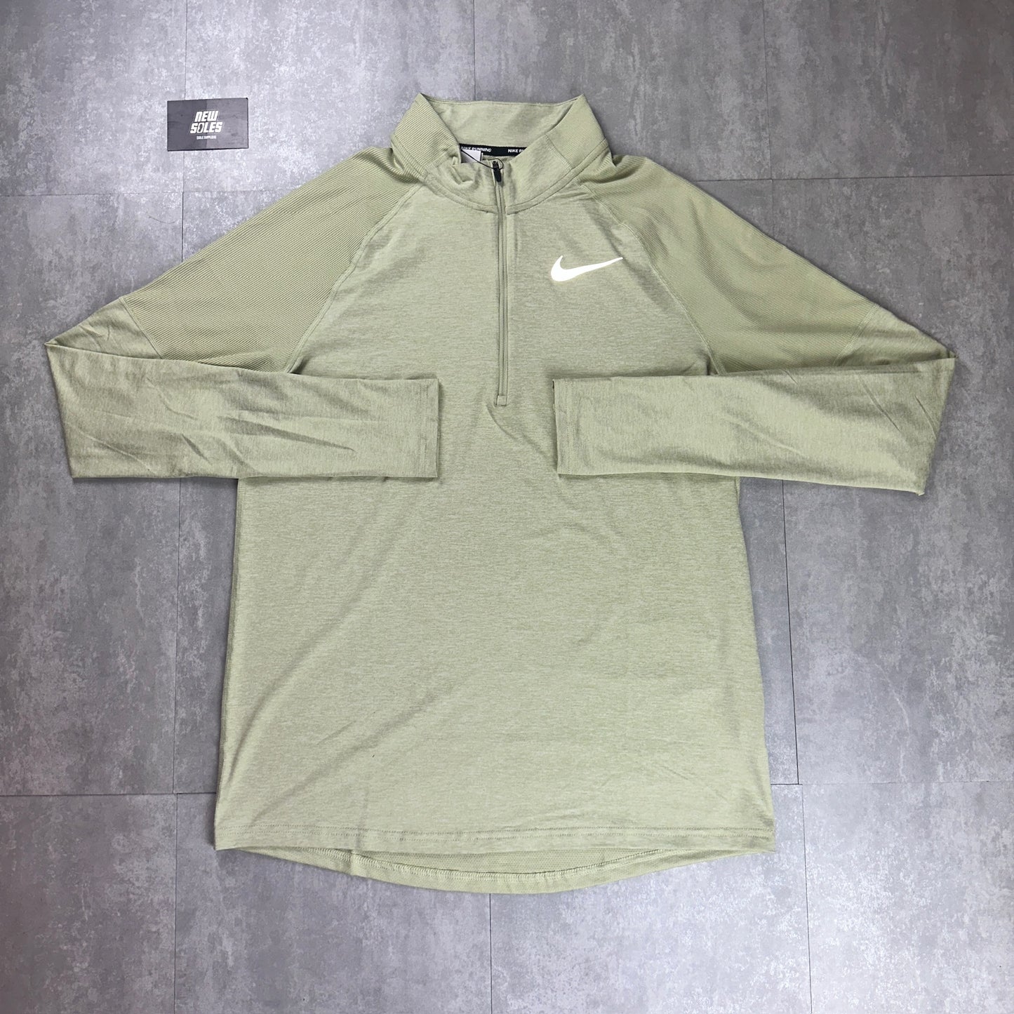 Nike Element 1/4 Zip 'Olive Aura’