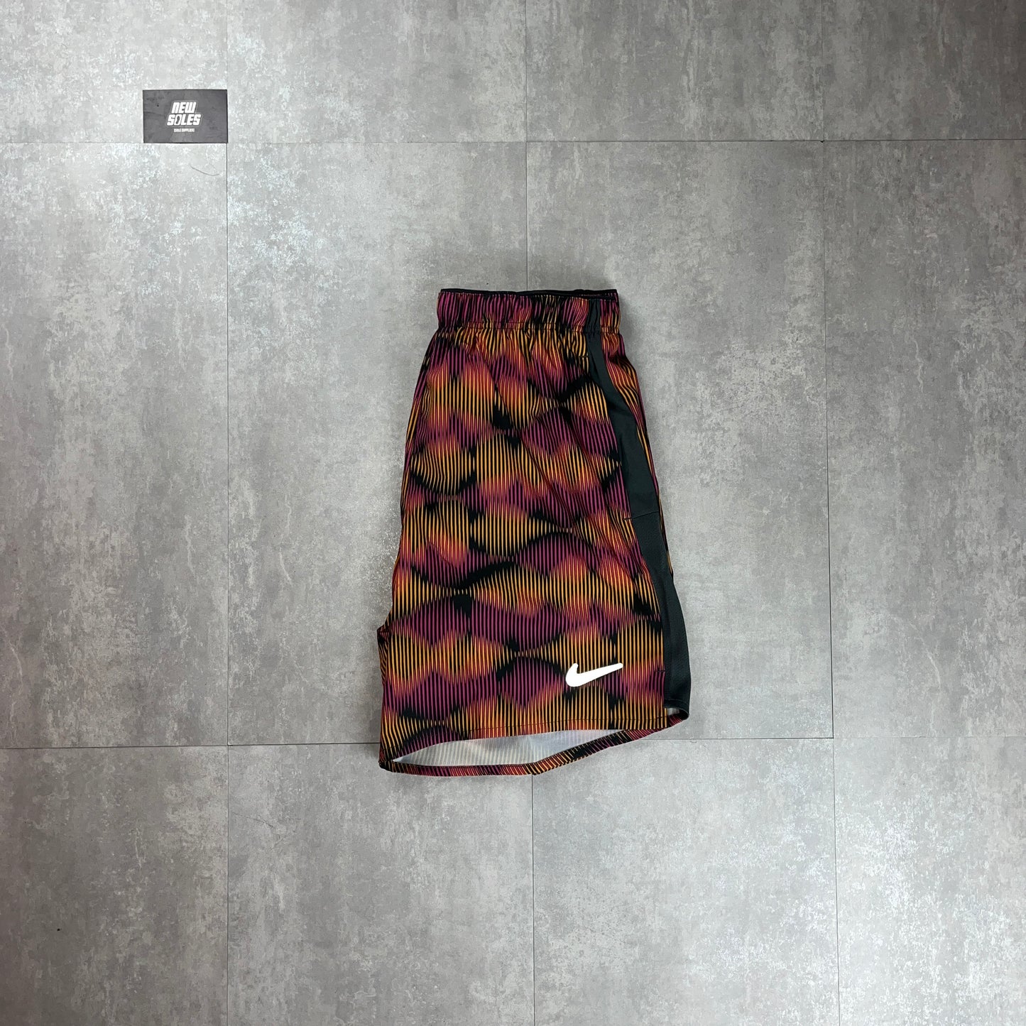Nike Challenger Shorts 7” ‘Iron Grey/Sundial’