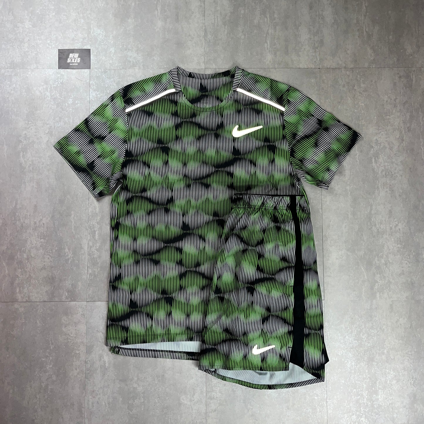 Nike Miler T-Shirt ‘Green Strike’