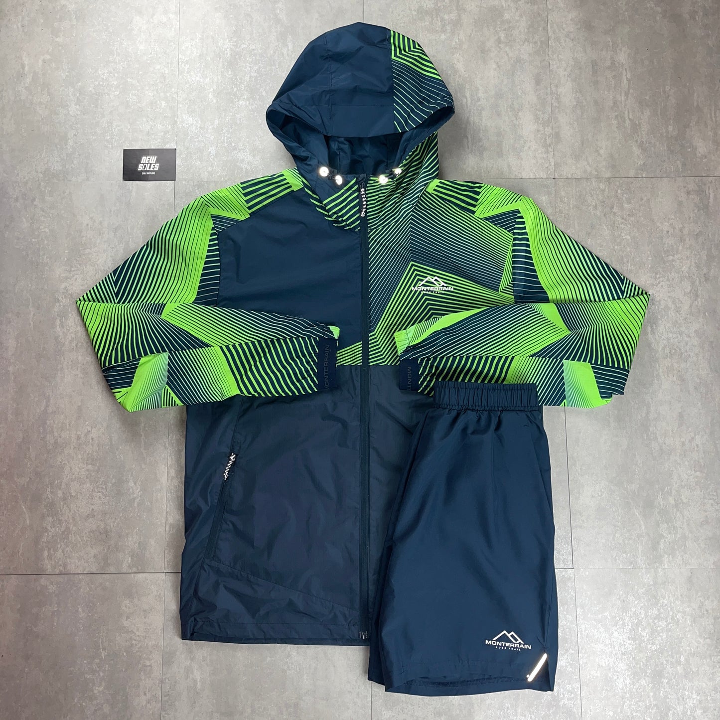 Monterrain Glow Woven Shorts ‘Navy/Lime’