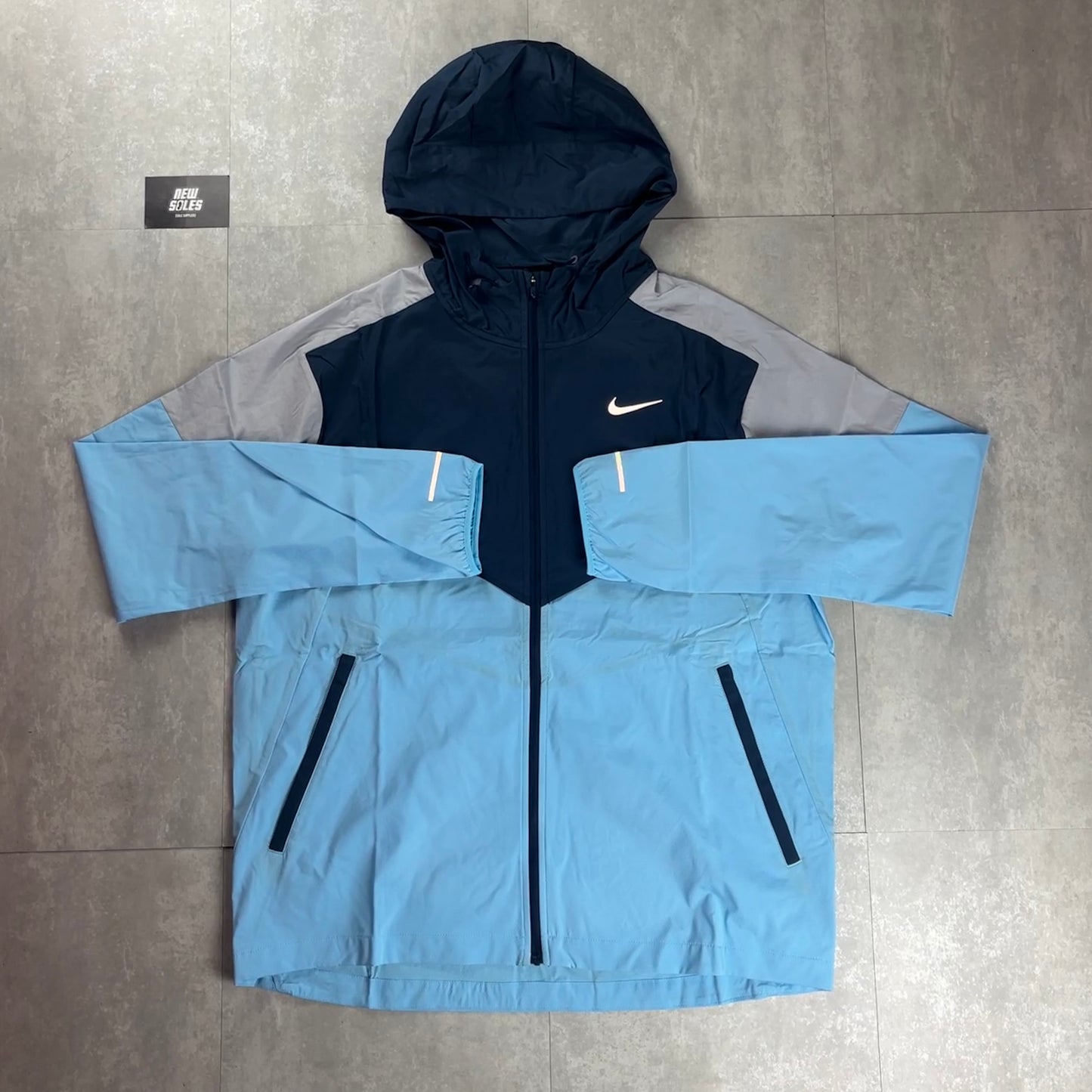 Nike Windrunner Jacket ‘Aquarius Blue’