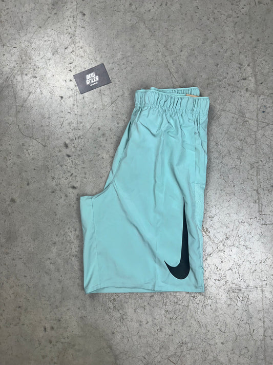 Nike Challenger 9" Shorts 'Mineral'