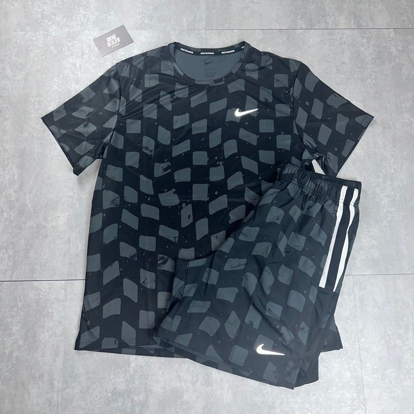 Nike Miler 2.0 & Challenger Shorts Set 'Anthracite'