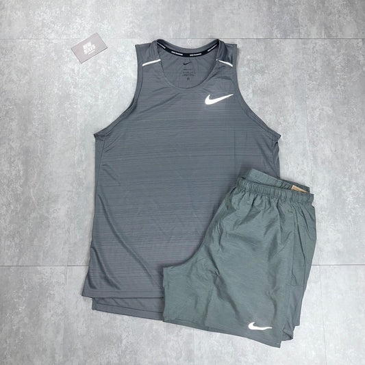 Nike Miler Vest 1.0 & Challenger Shorts Set 'Grey'