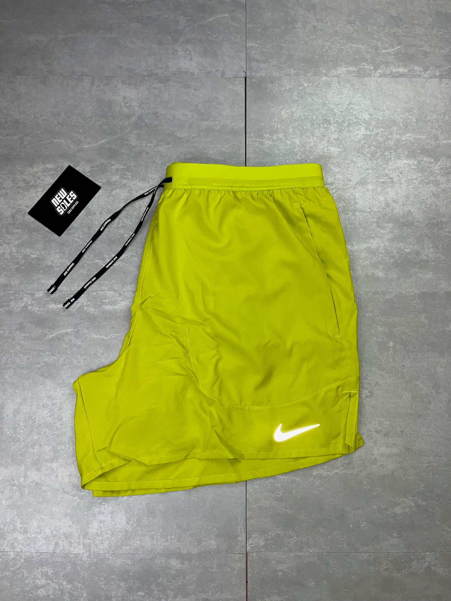 Nike Flex Stride 5" Shorts 'Bright Cactus'