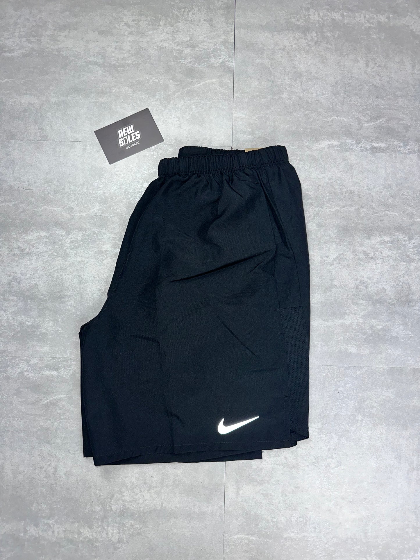 Nike Challenger 7" Shorts 'Black'