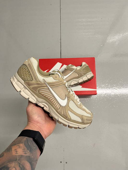 Nike Zoom Vomero 5 'Orewood Brown'
