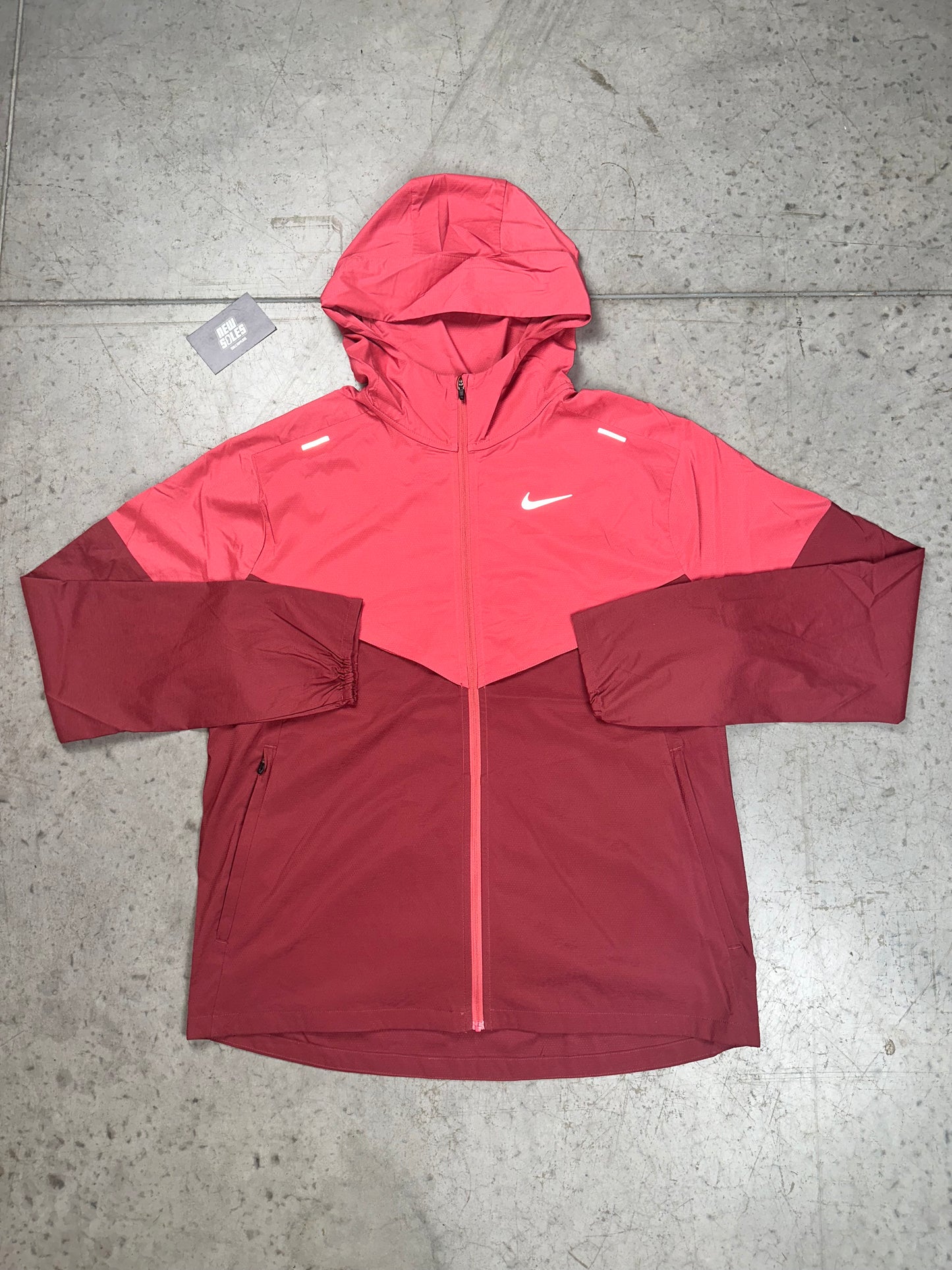 Nike Windrunner 'Adobe'