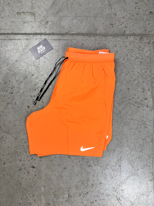 Nike Flex Stride 7" Shorts 'Mandarin'