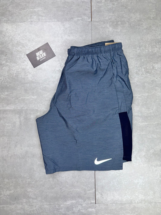 Nike Challenger 7" Shorts 'Obsidian'
