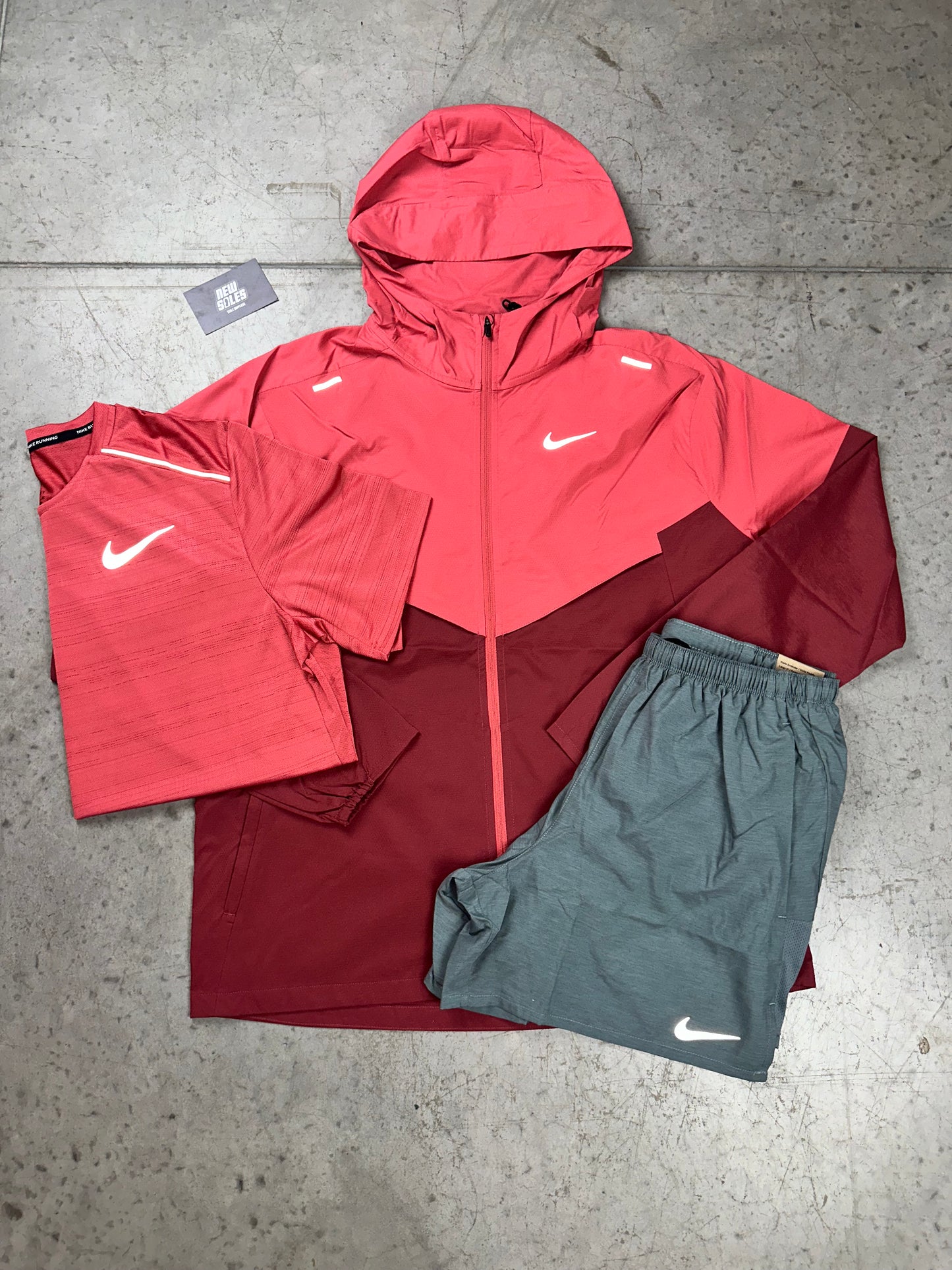 Nike Windrunner & Nike Miler 1.0 & Challenger Shorts Set 'Adobe/Adobe/Grey'