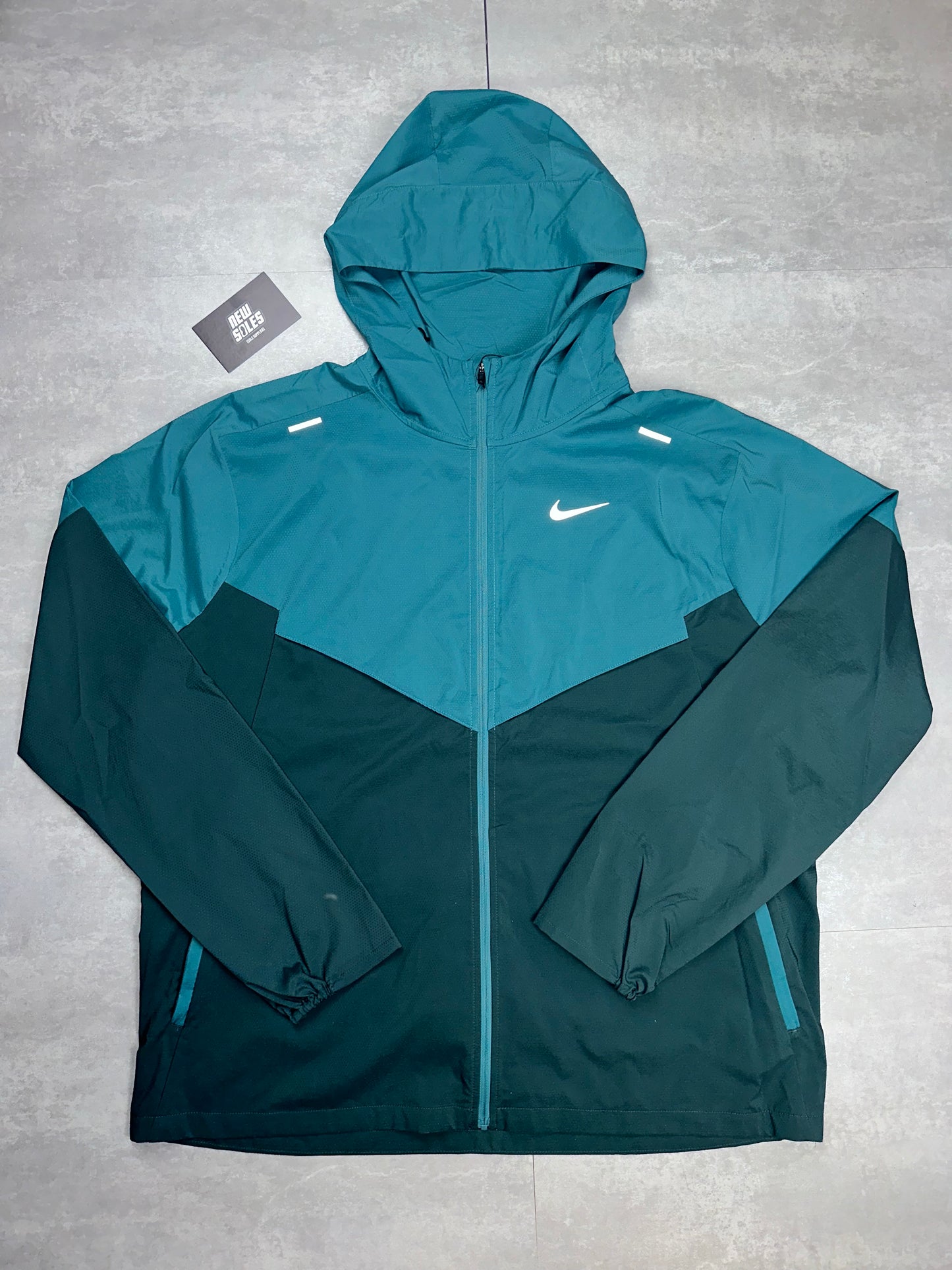 Nike Windrunner 'Teal'