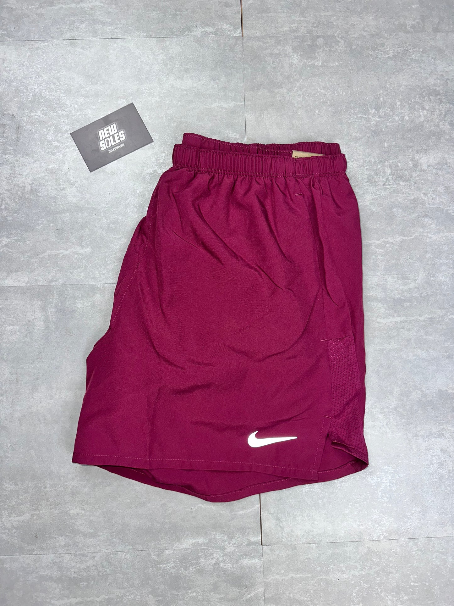 Nike Challenger 5" Shorts 'Rosewood'