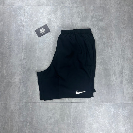 Nike Challenger 7" Shorts 'Black'