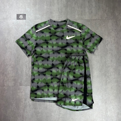 Nike Challenger Shorts 7” ‘Green Strike’