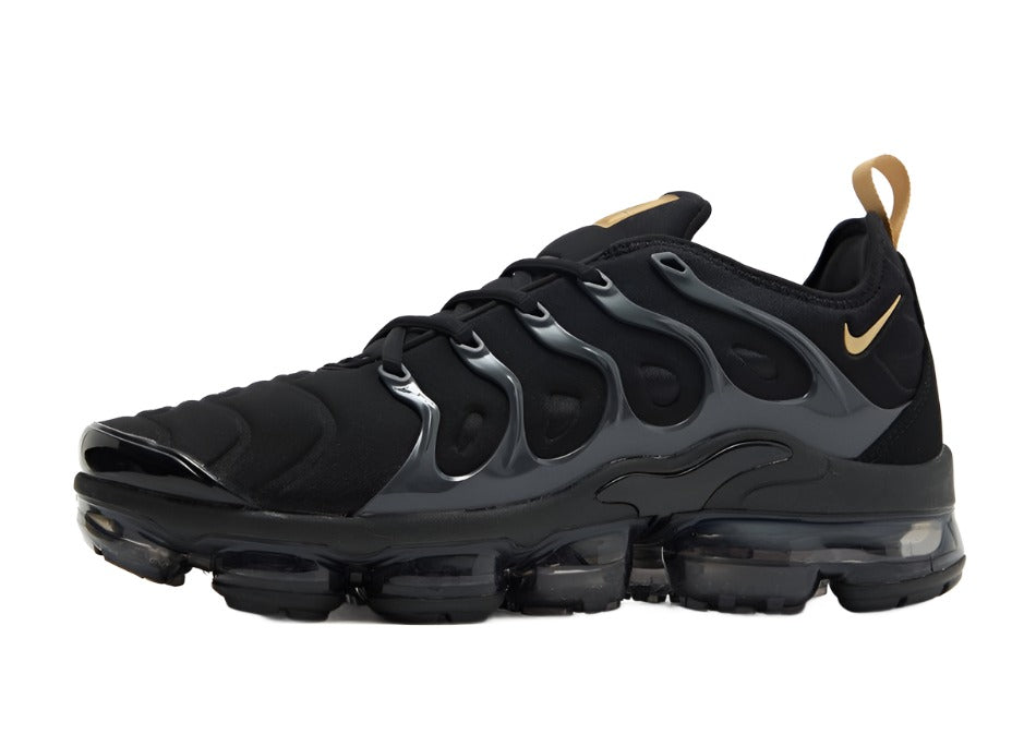 Nike Air VaporMax Plus 'Black/Metallic Gold'